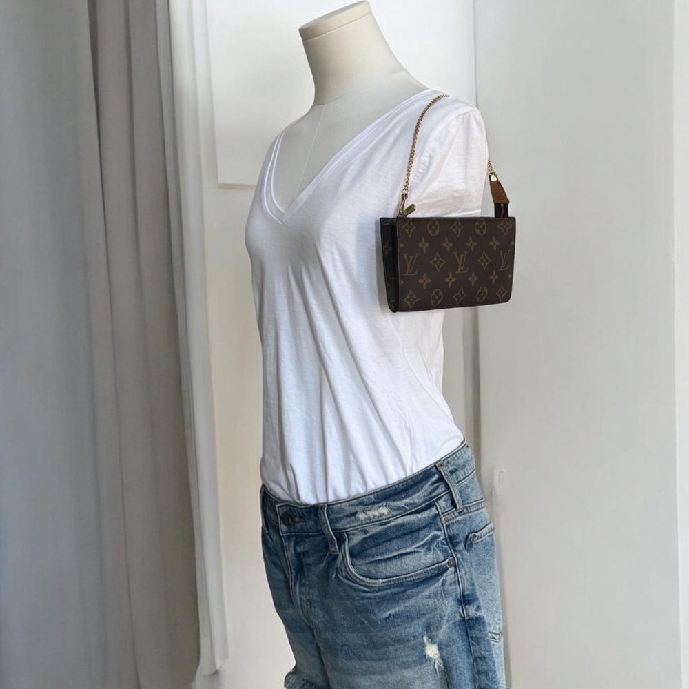 Authentic Louis Vuitton LV Brown Monogram Pouch with Gold Chain! Comes with COA! - Picture 14 of 15